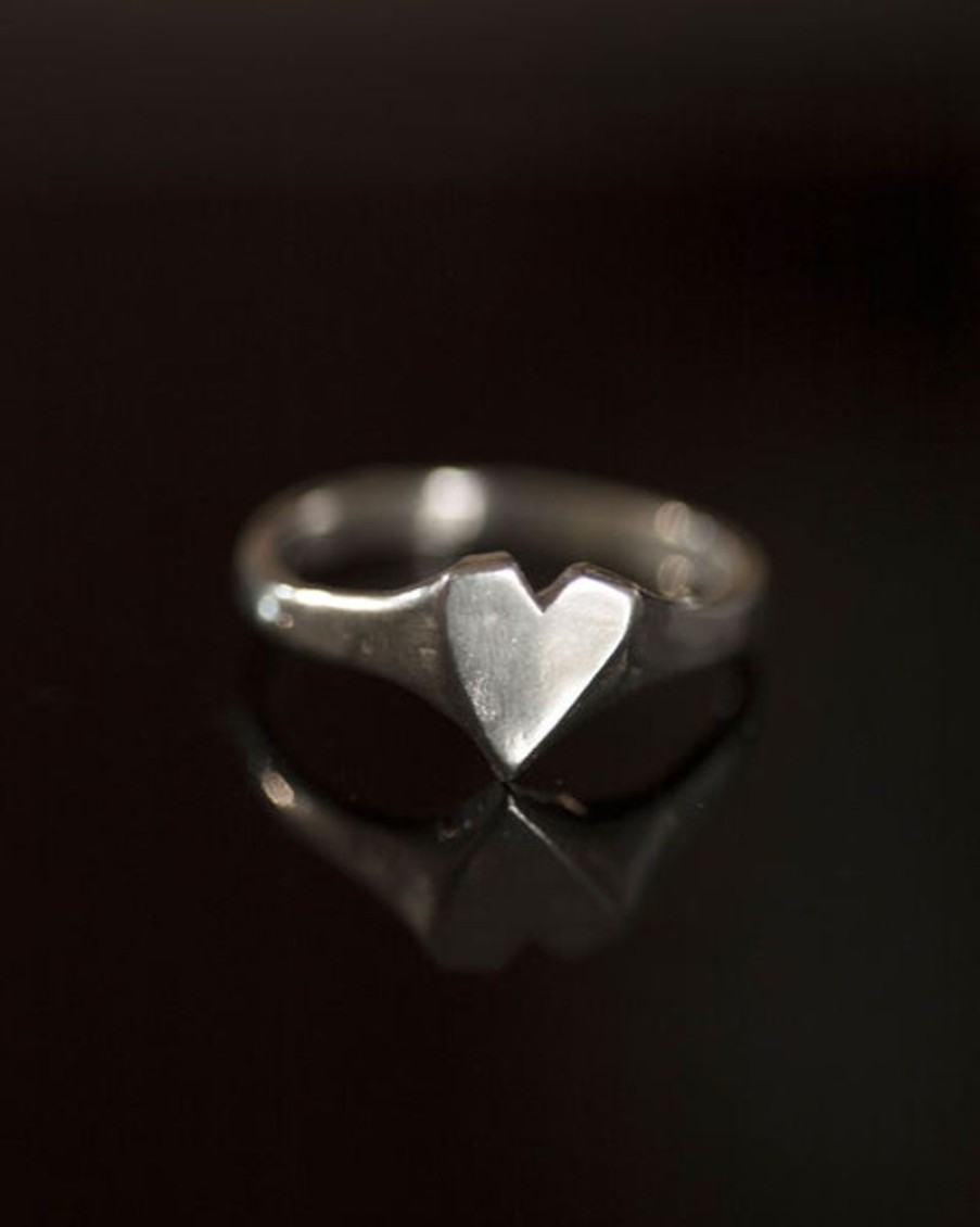 Jewellery Camille Paloma Walton | Camille Paloma Walton - Little Heart Signet Ring - Silver